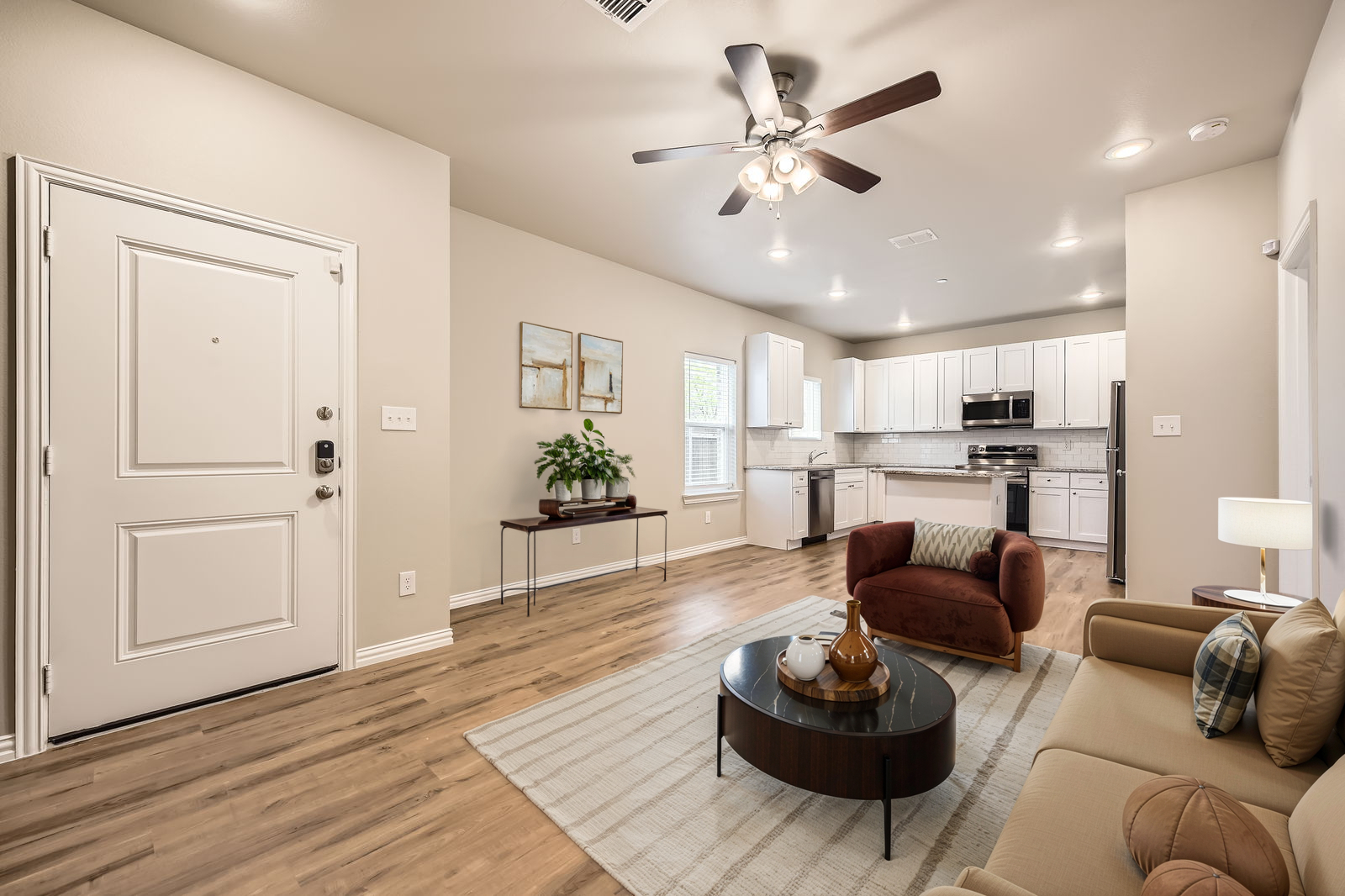Magnolia_Townhomes_-_Cypress_1020_E_Golden_Ln_-_Web_Quality_-_005_-_07_Living_Room_16-04-25_14_06 (1)